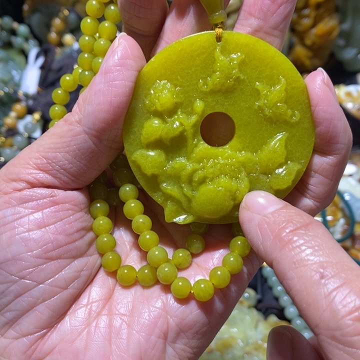 岫玉岫玉吊坠未镶嵌