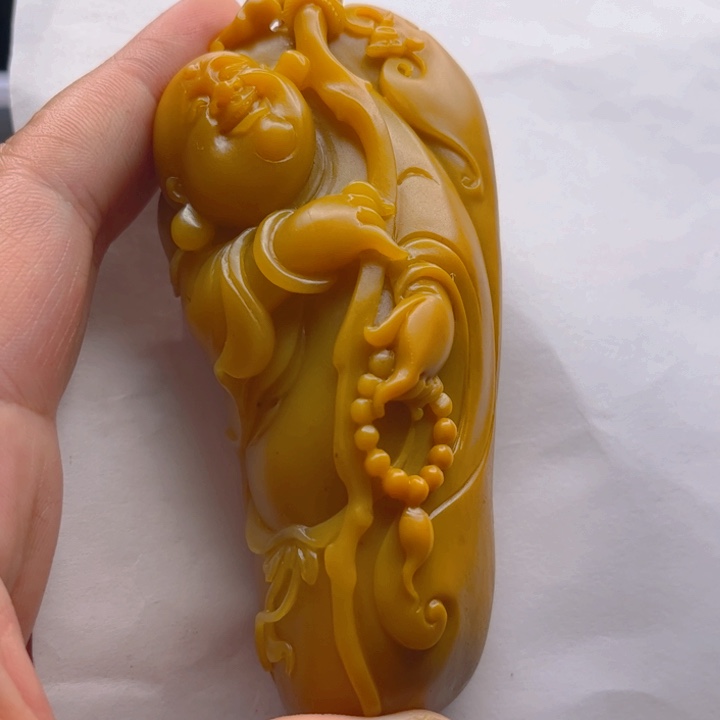 石英质玉车挂未镶嵌房**辉