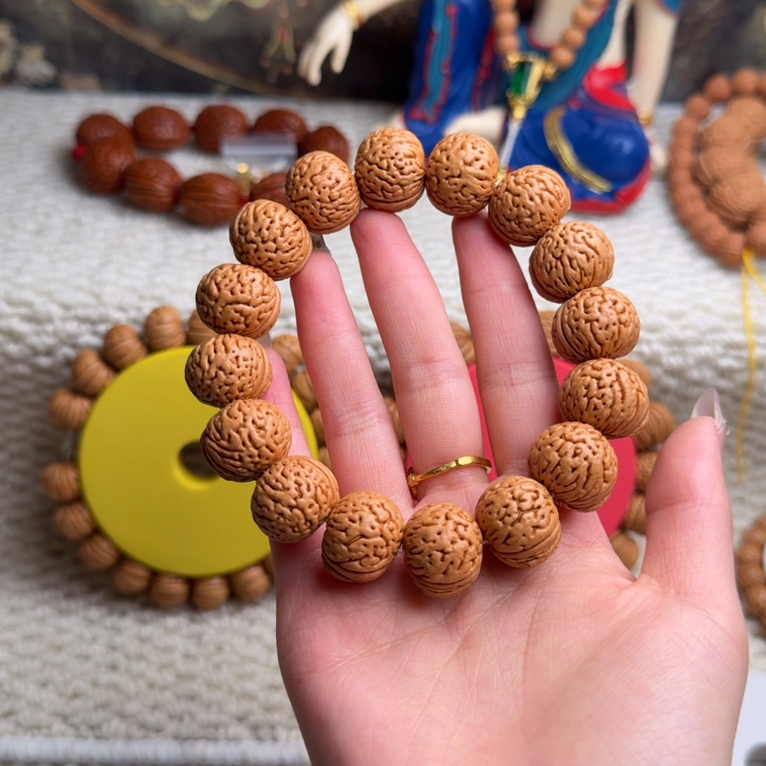 石***趣桃核吊坠南瓜手串1.8