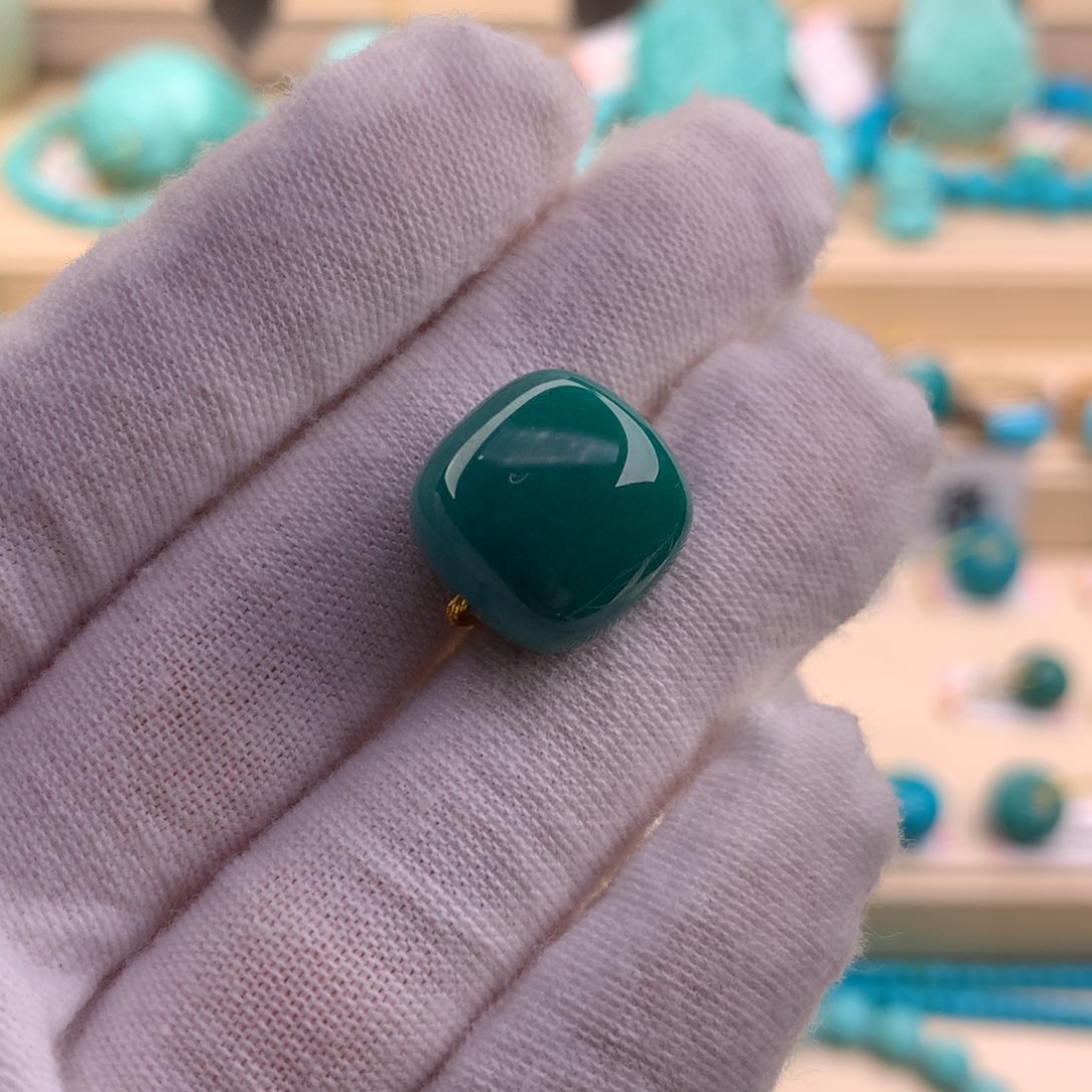 绿松石珠宝奇石未镶嵌14.1×13.8