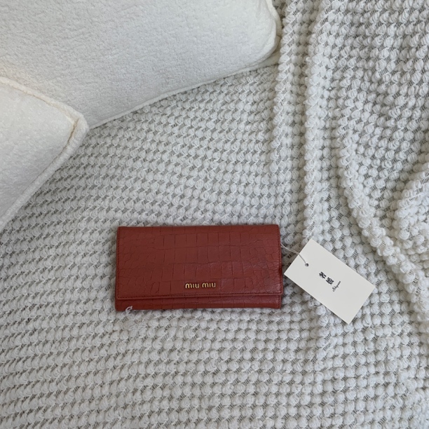 95新 MIU MIU/缪缪 95新miumiu 鳄压纹钱包61952113