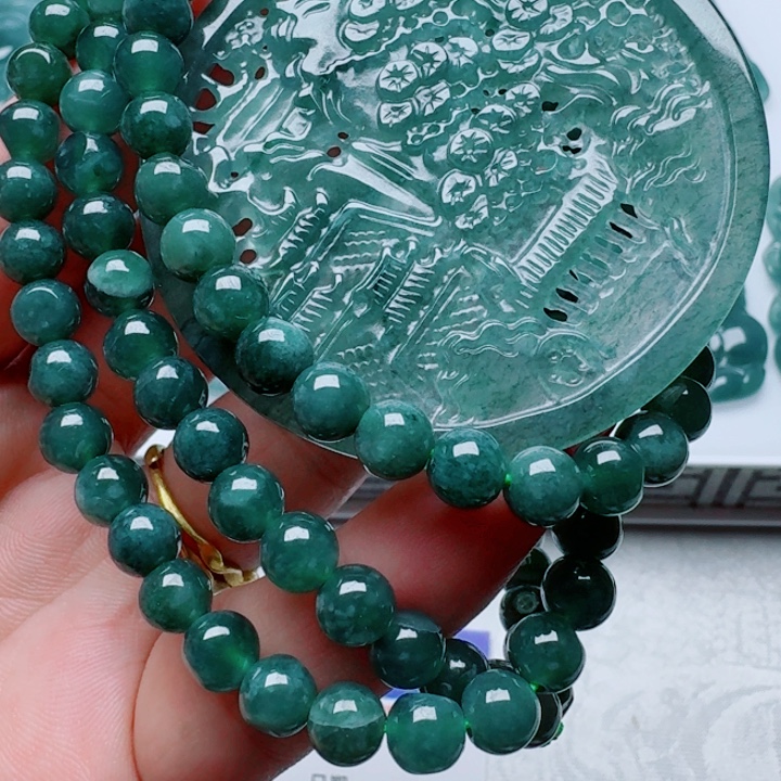 翡翠未镶嵌颈饰tuio679