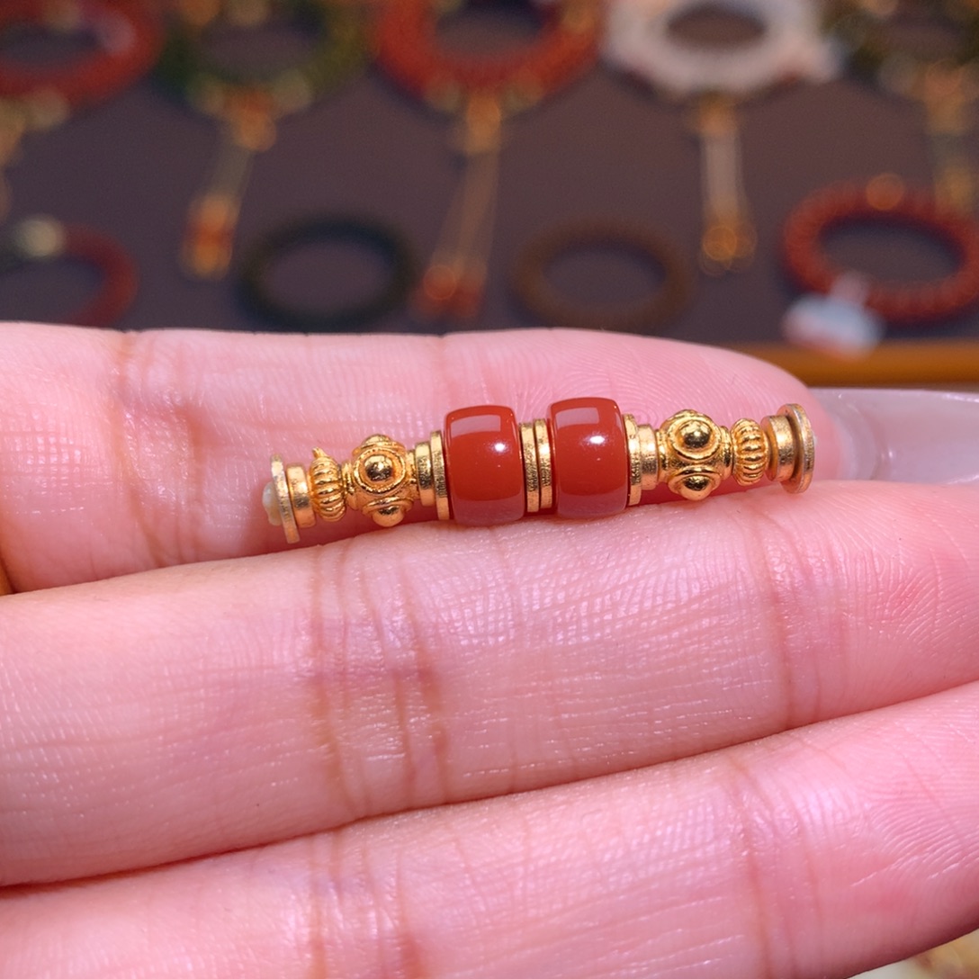 南红玛瑙未镶嵌颈饰