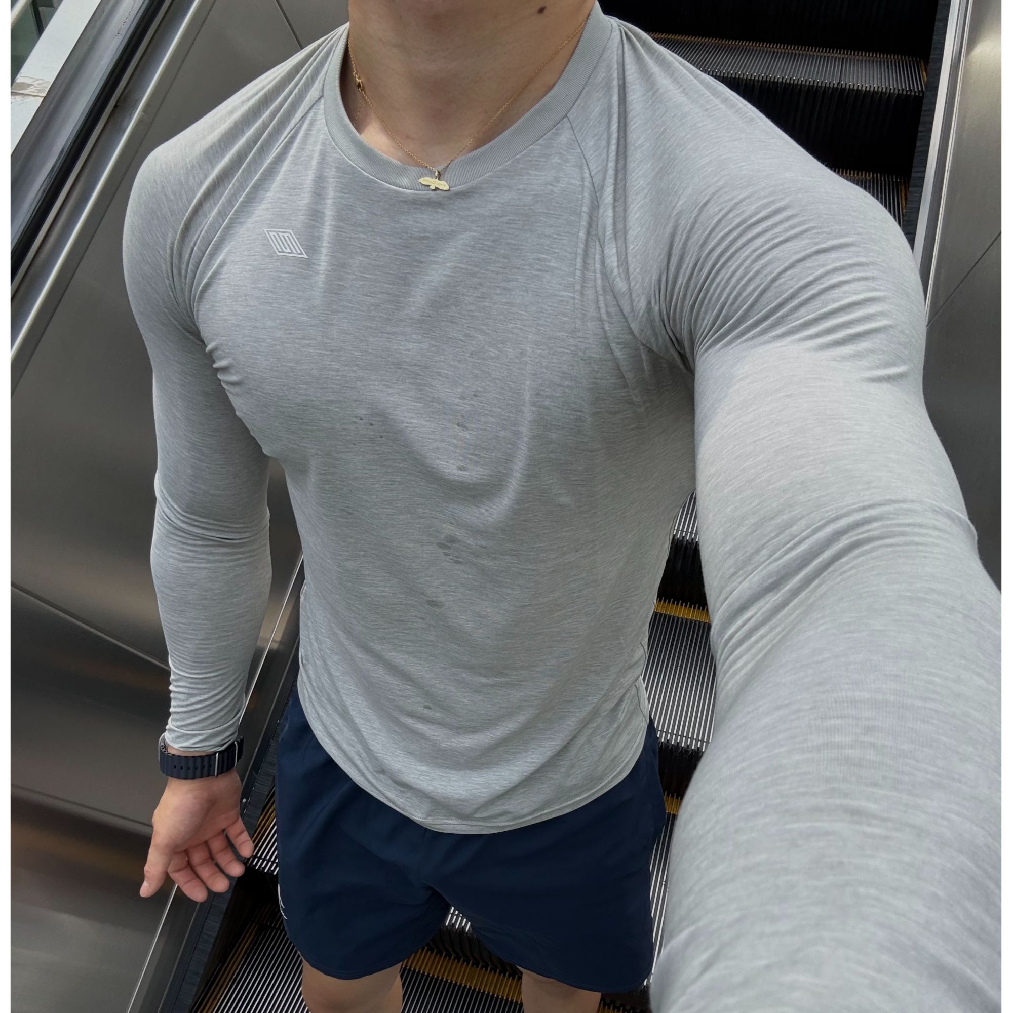 mute surge训练速干长袖/弹力显大/舒适透气/紧身运动t恤