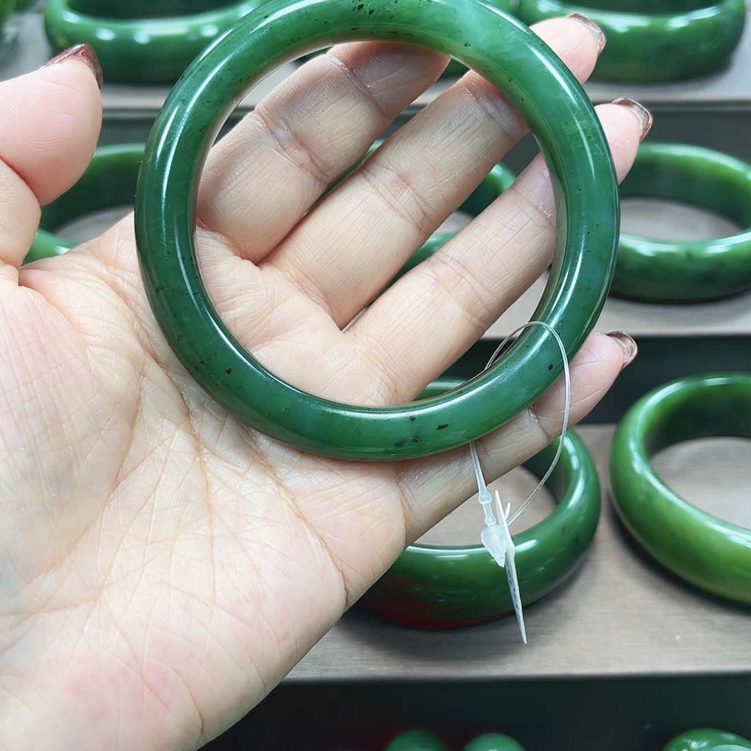 和田玉（碧玉）未镶嵌手镯60.7