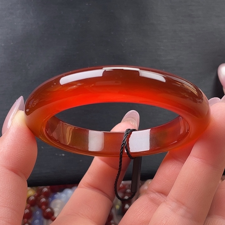 玛瑙/玉髓未镶嵌手镯