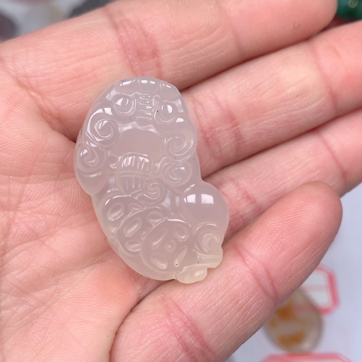 玛瑙/玉髓颈饰未镶嵌健**福