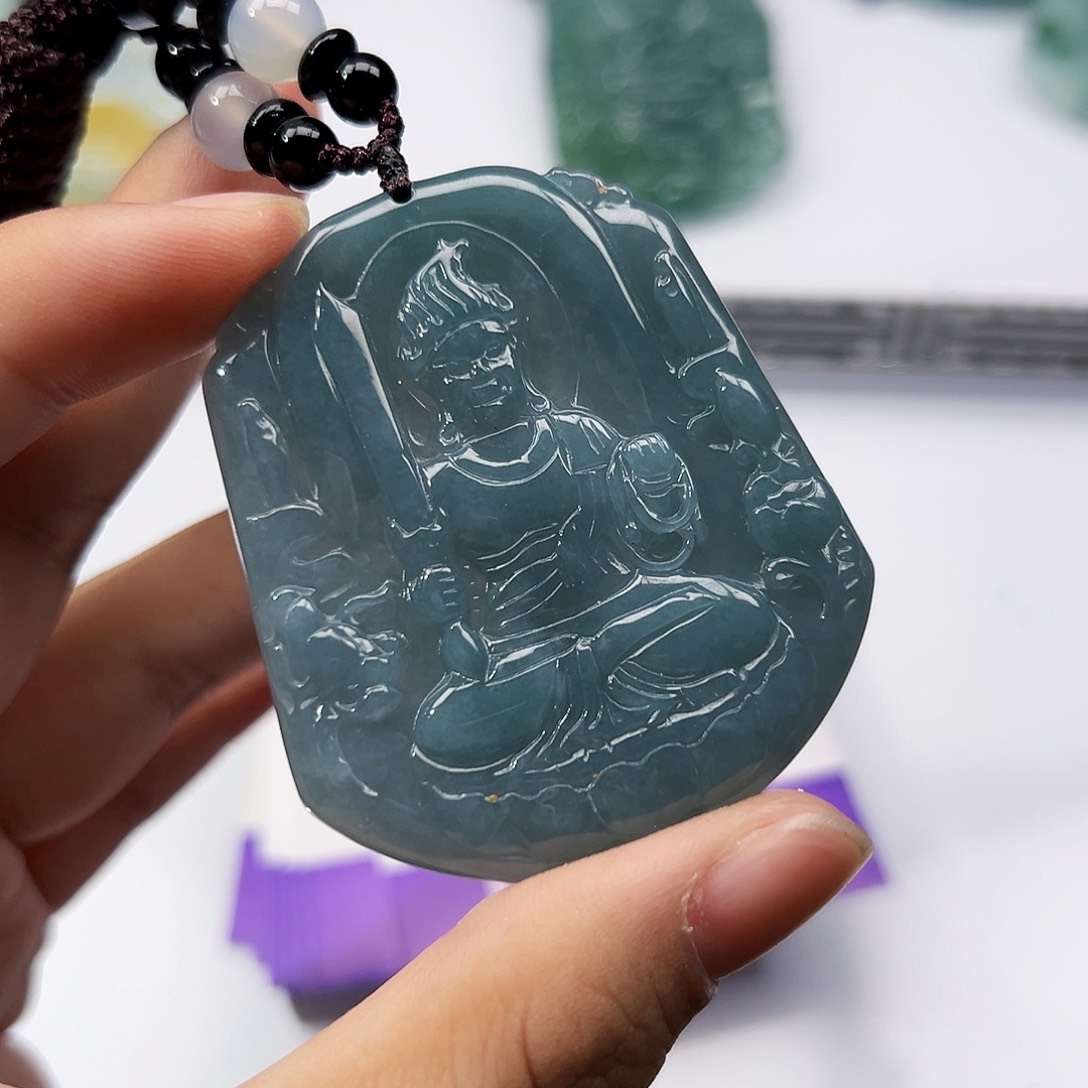 翡翠挂件未镶嵌吊坠