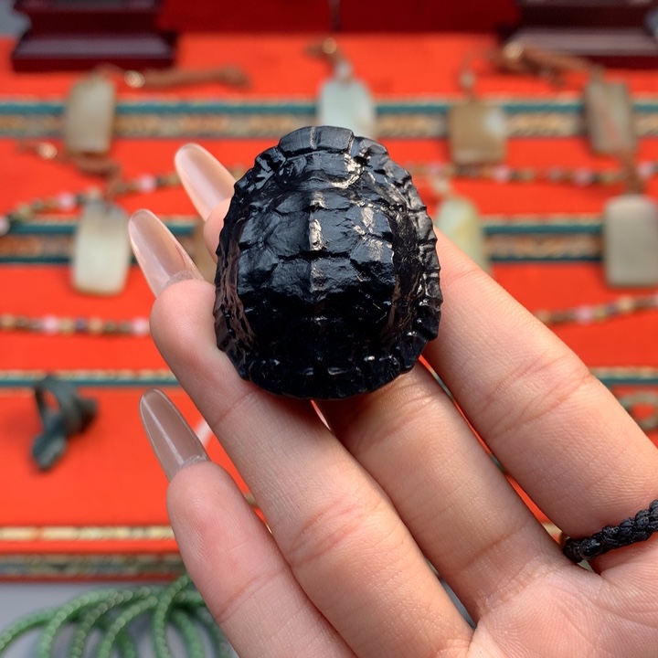 和田玉（糖玉）颈饰未镶嵌