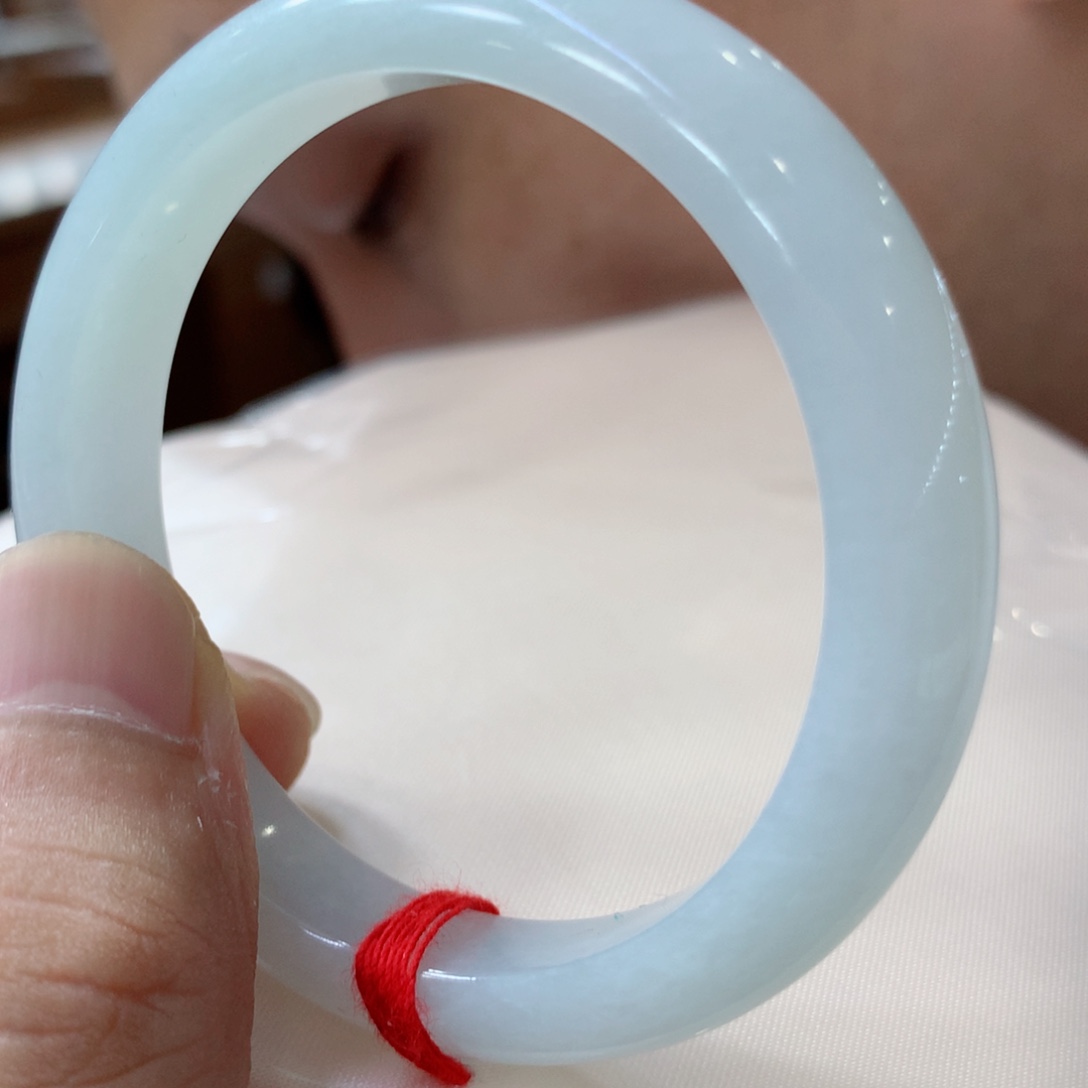 •***•翡翠手镯未镶嵌买断