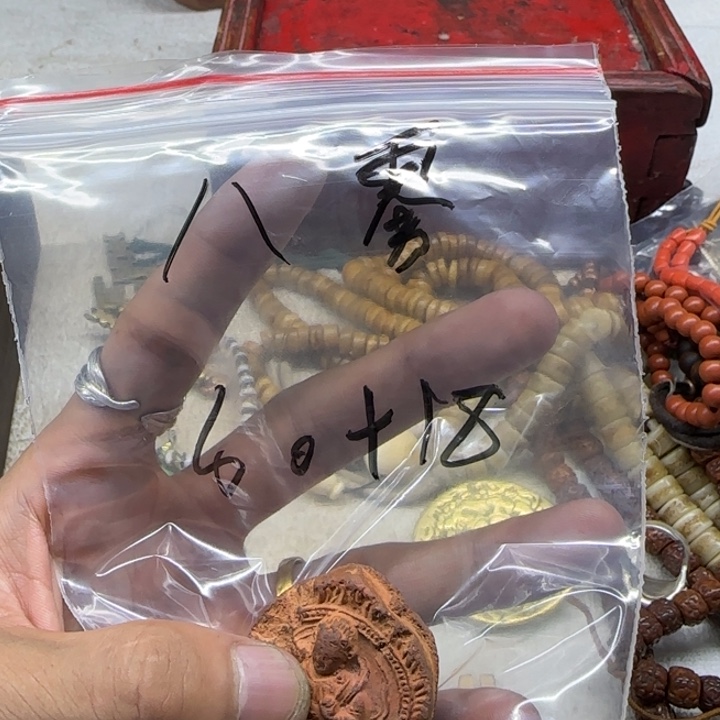 八***零泥塑藏区回流泥擦擦