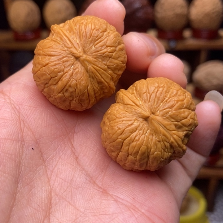 文玩核桃吊坠小金豆16