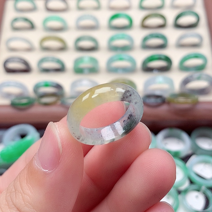 翡翠戒指未镶嵌14-15号