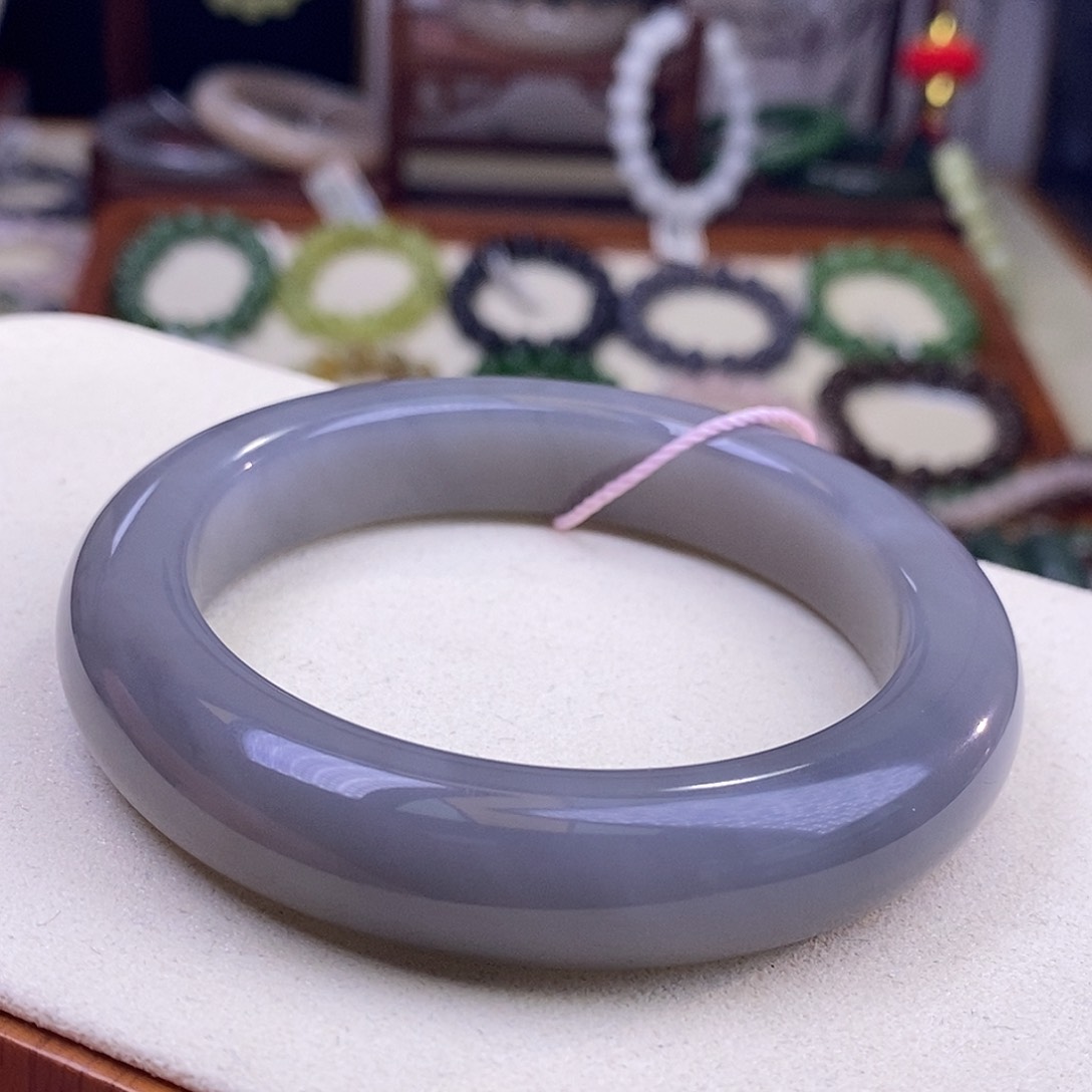 未镶嵌和田玉挂件58烟紫老料浓紫高冰手镯