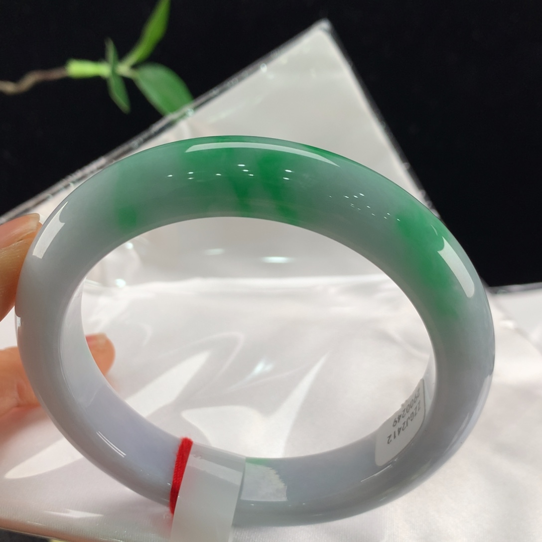 翡翠手镯未镶嵌111-0249