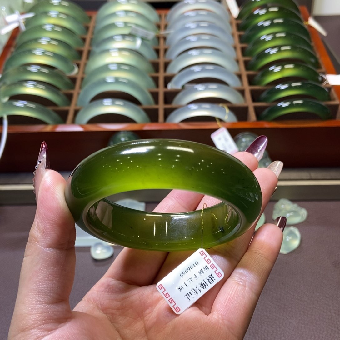 蛇纹石玉手镯54未镶嵌