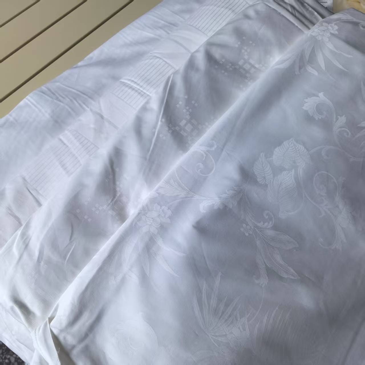 被套15.白色提花纯棉被套，200*230（小拉链款）