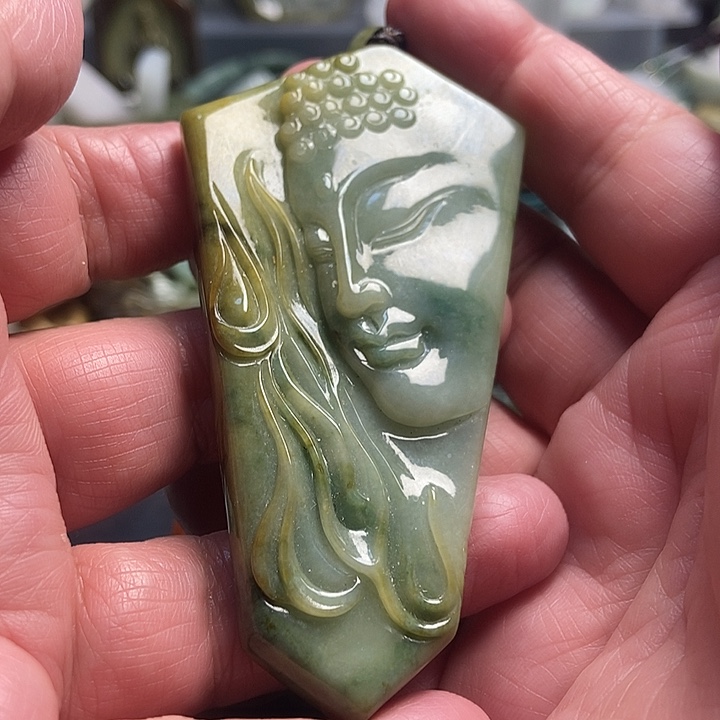 翡翠吊坠(不含链)未镶嵌柠***人