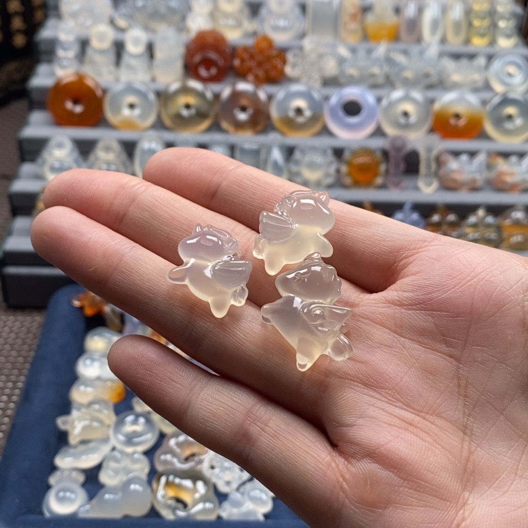 玛瑙/玉髓未镶嵌颈饰