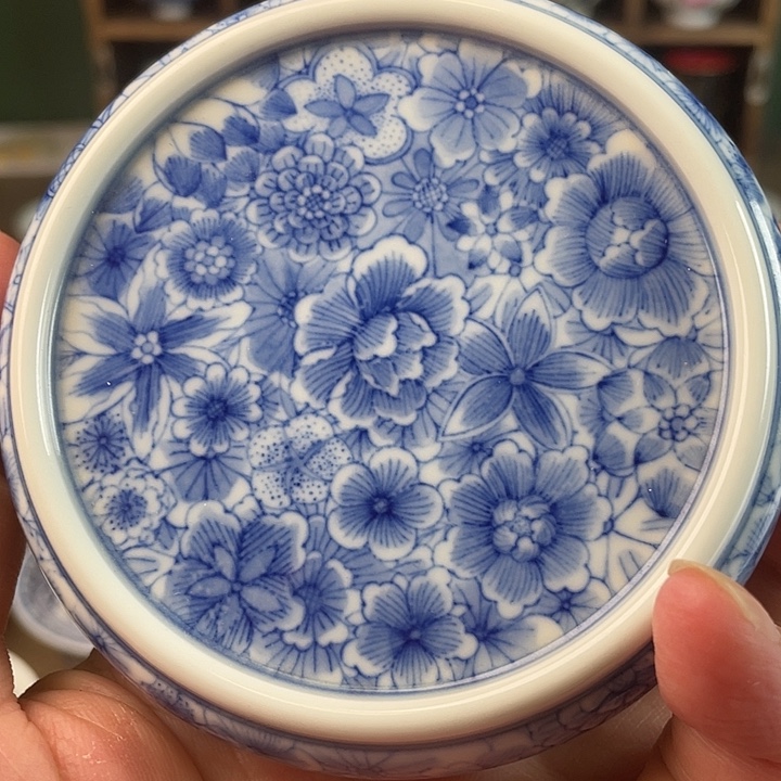摆件青花万花盖置