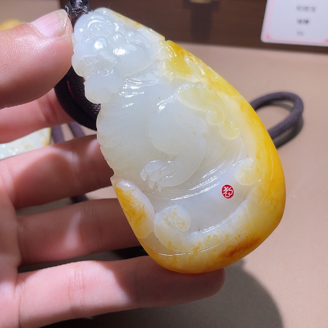 和田玉颈饰未镶嵌Z6