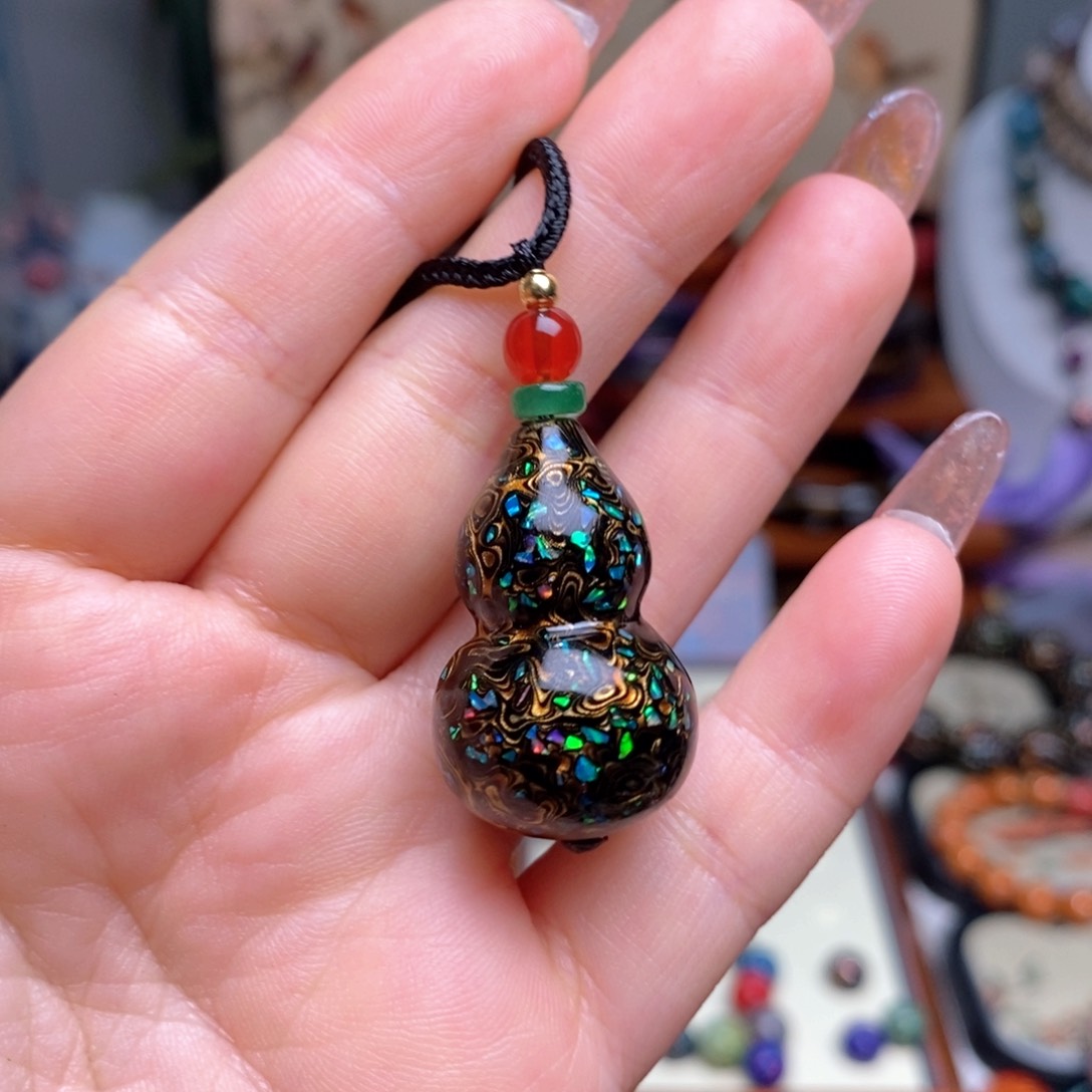 大漆葫芦欧黑金吊坠