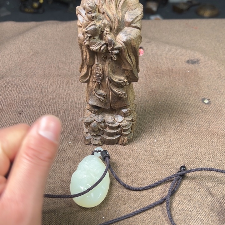 精品摆件工艺品等