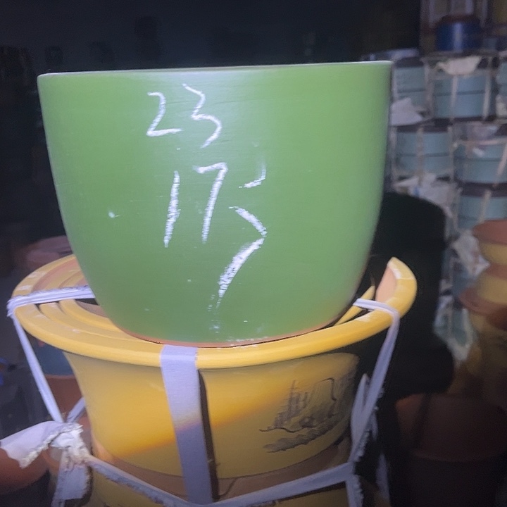 紫砂花盆紫砂花盆和小