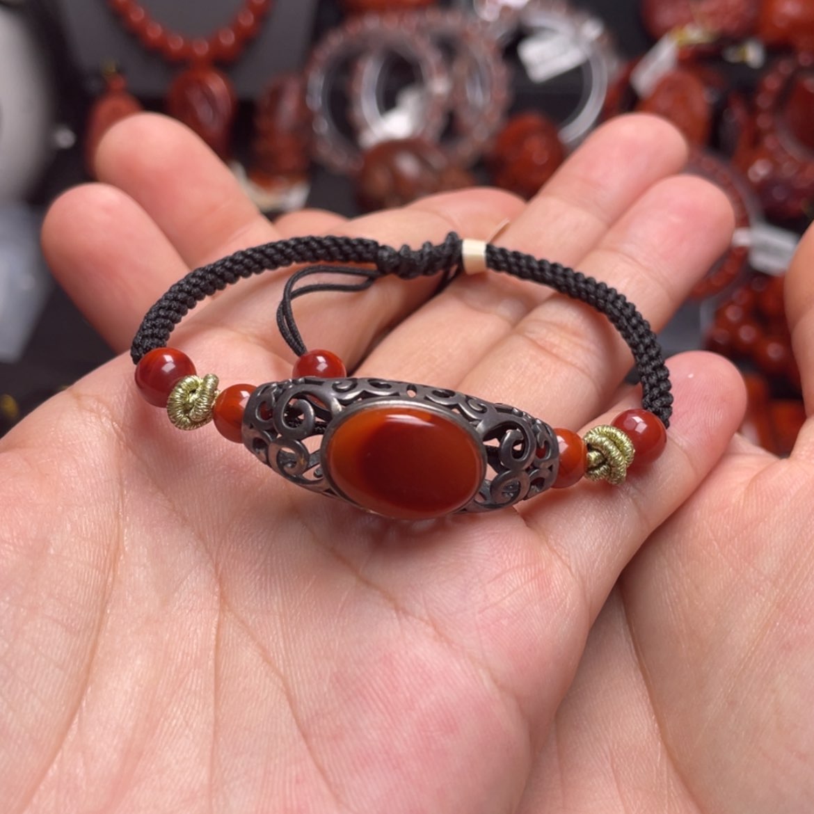 【闪购商品】银S925镶嵌手牌南红玛瑙灵*