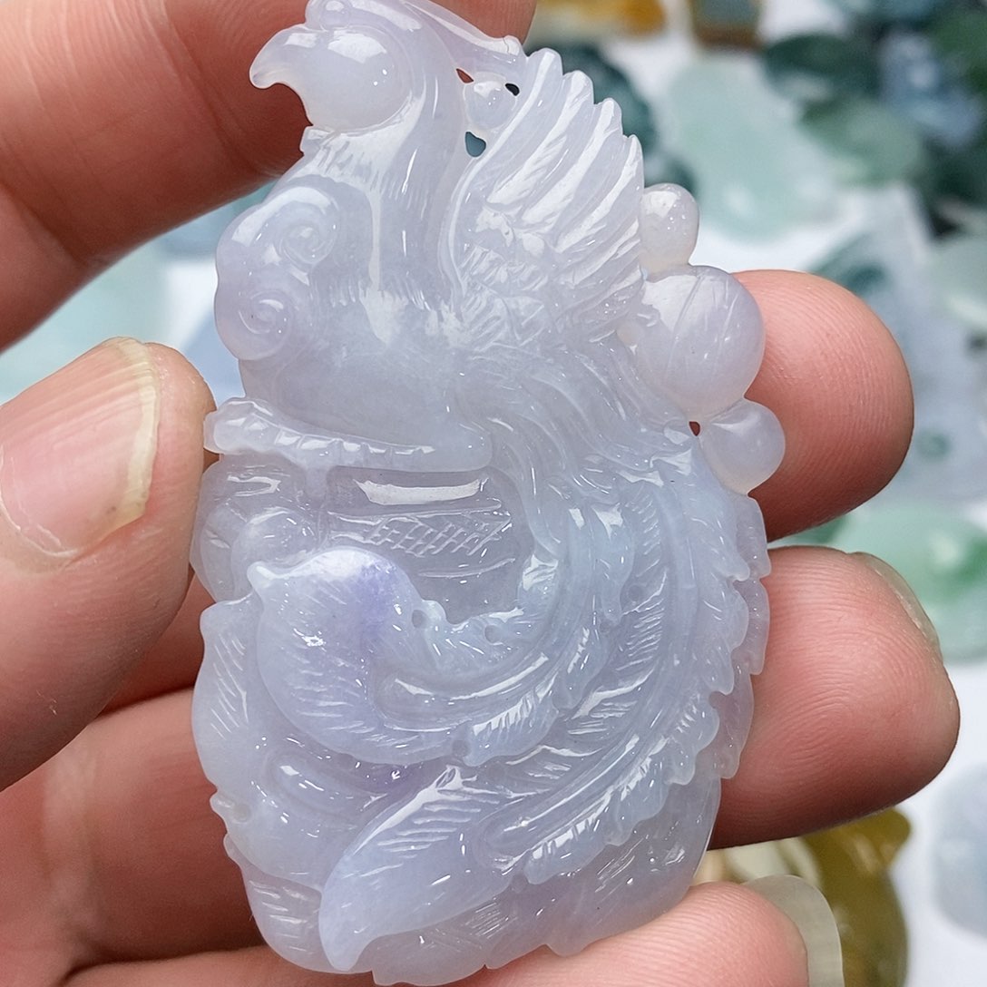 翡翠颈饰未镶嵌鳳凰