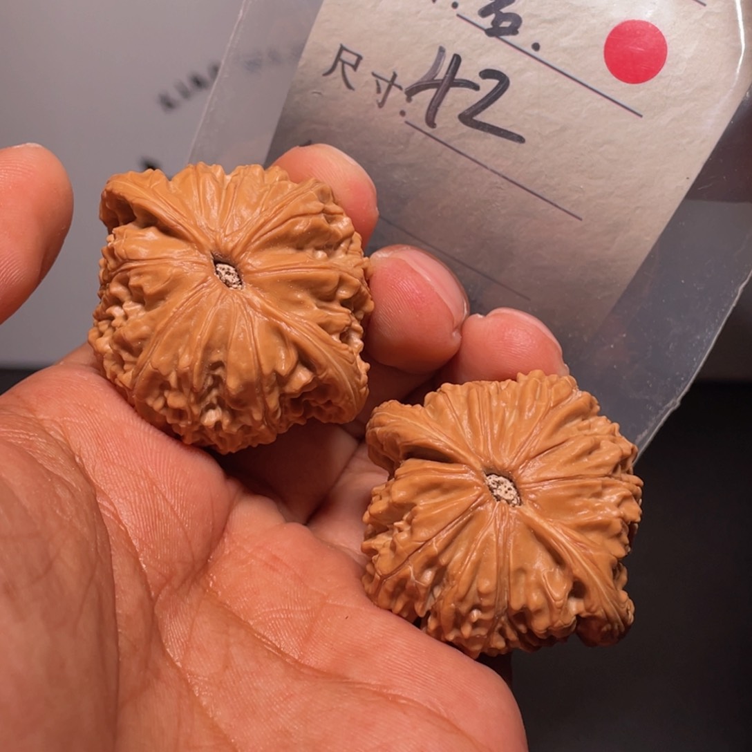 文玩核桃吊坠文玩核桃