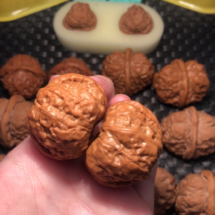 文玩核桃把件N****蛤蟆