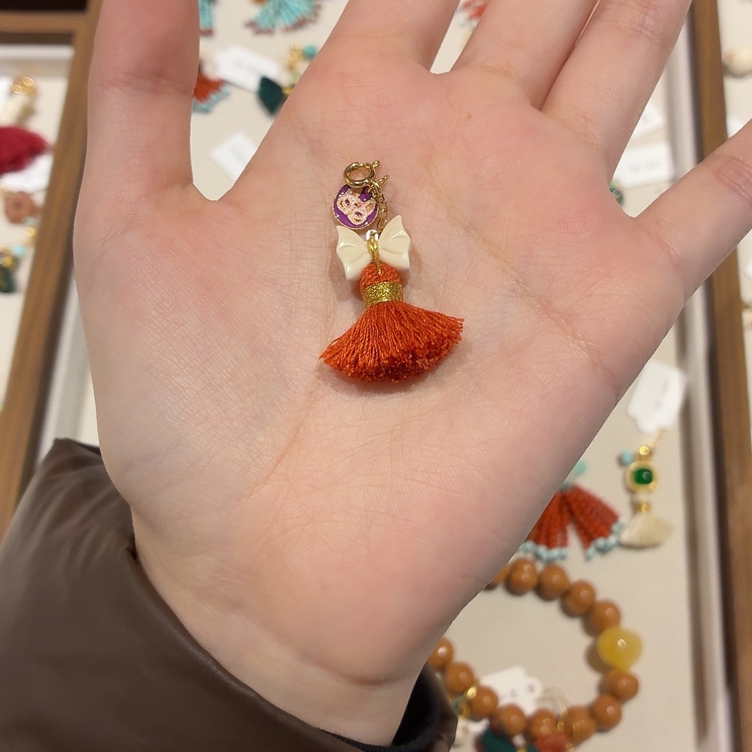 手工制作蝴蝶结流苏