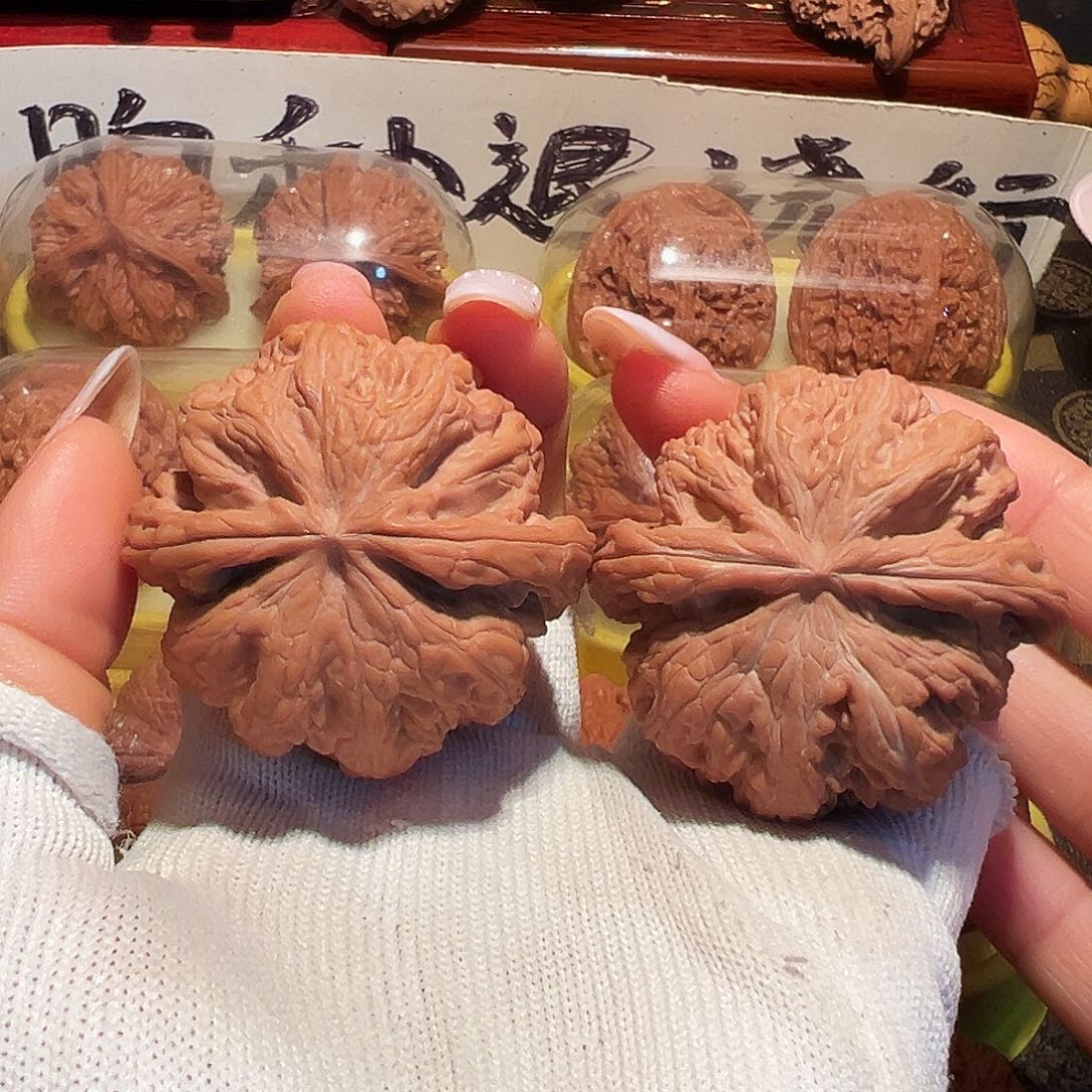 吊坠文玩核桃47全品大粗筋