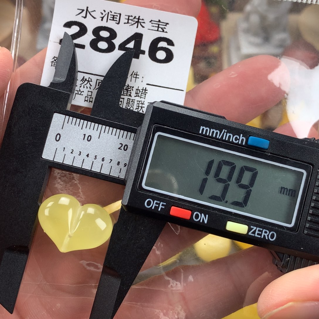 琥珀未镶嵌珠宝奇石裸石