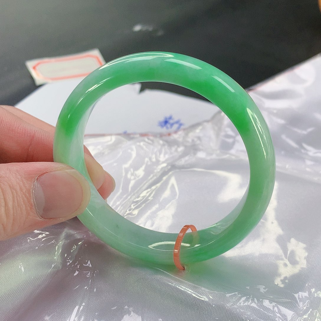 翡翠手镯未镶嵌129缅甸天然翡翠A货