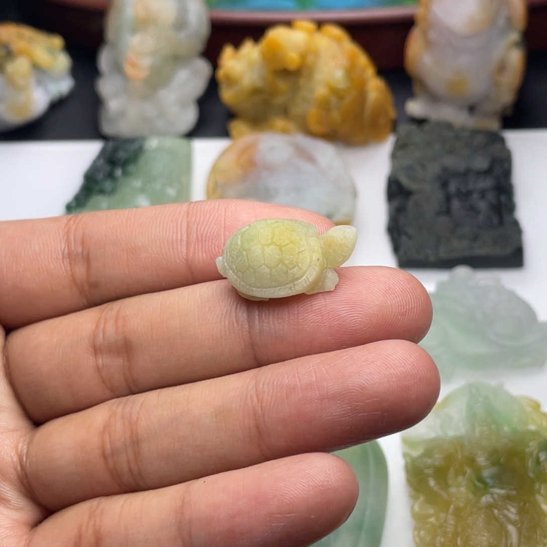 定制翡翠未镶嵌小龟