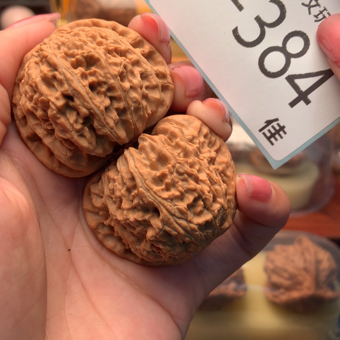文玩核桃把件42闷白