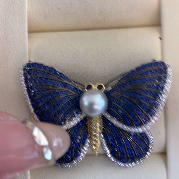 未镶嵌胸饰海水珍珠