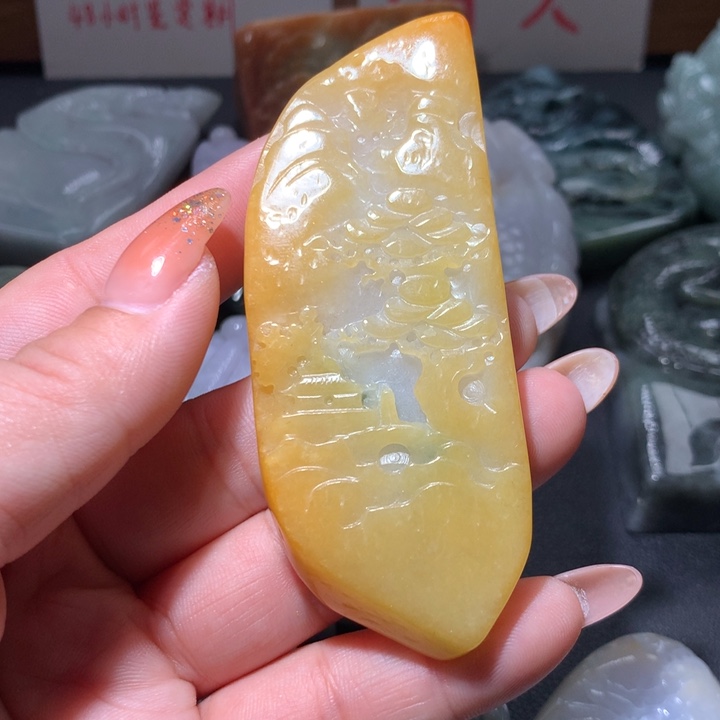 翡翠未镶嵌颈饰保真天然A货翡翠