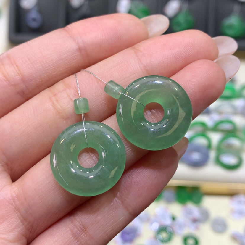 【闪购商品】翡翠戒指未镶嵌?****？一对