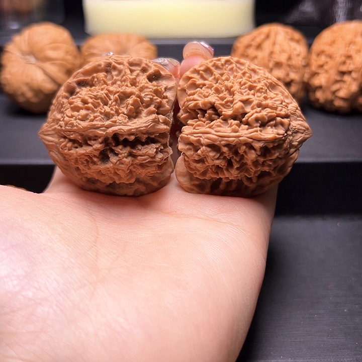 文玩核桃吊坠46满天星全