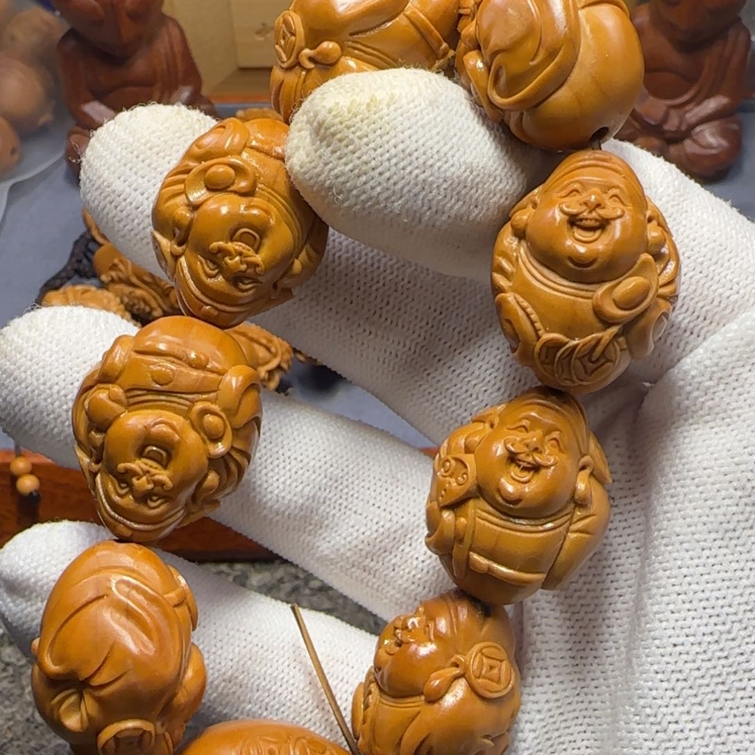 橄榄核吊坠财神呀呀