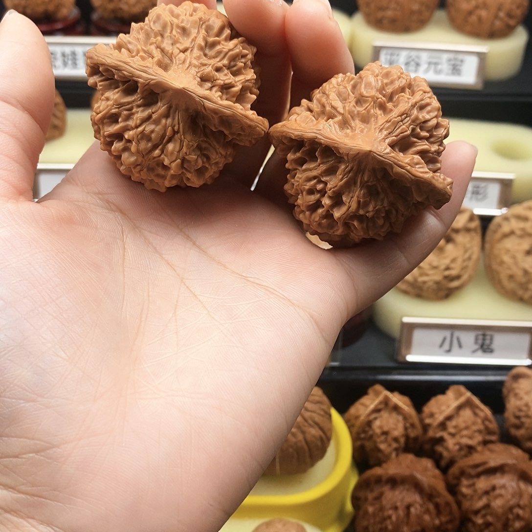 文玩核桃把件官帽46尺1915