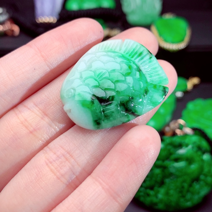 翡翠未镶嵌吊坠(不含链)