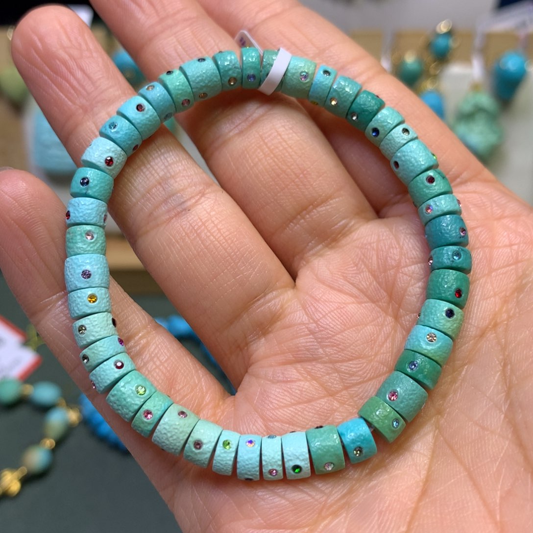 绿松石手串未镶嵌