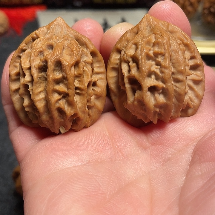 文玩核桃把件曹大龙