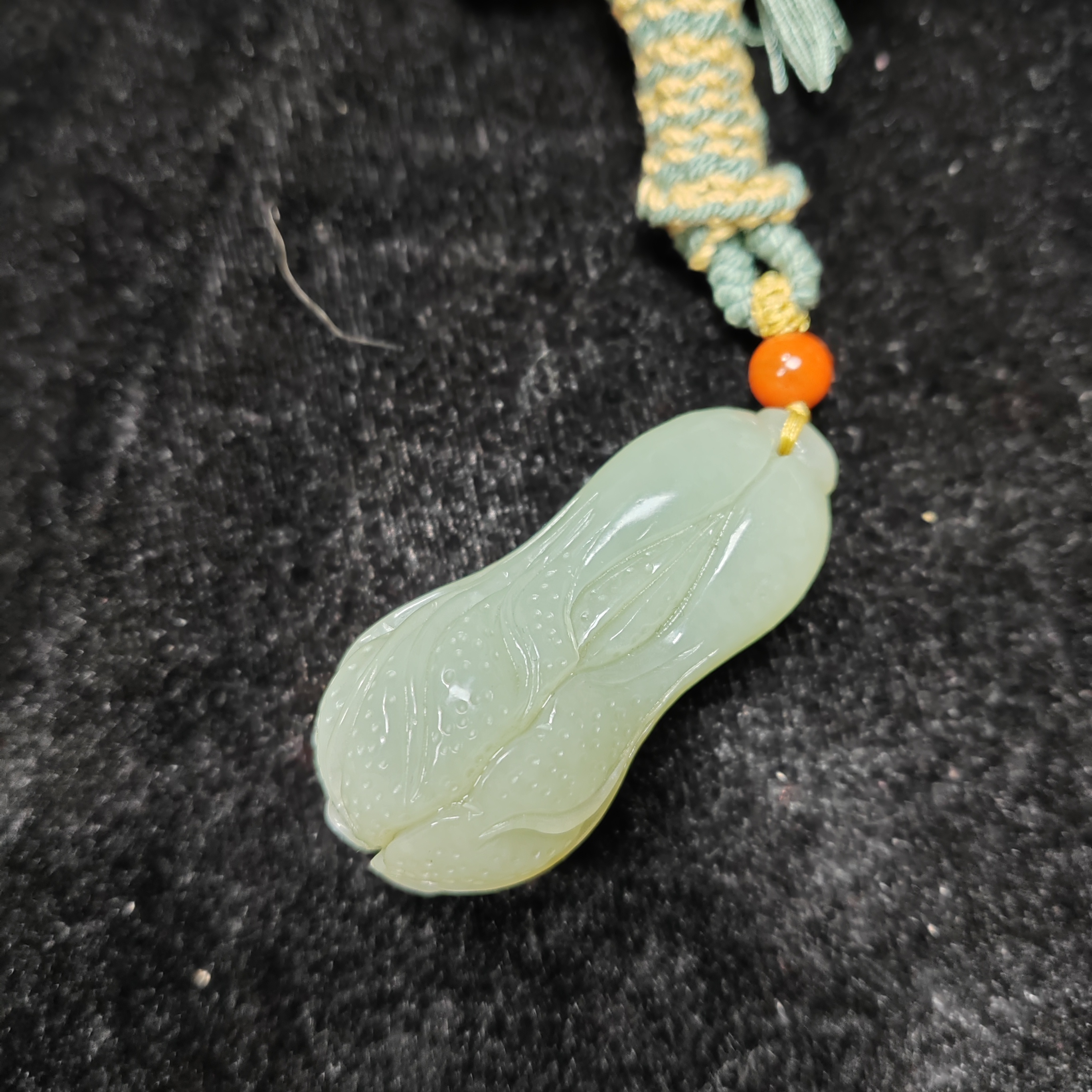 白菜百财苏工精雕时尚气质玉石挂件