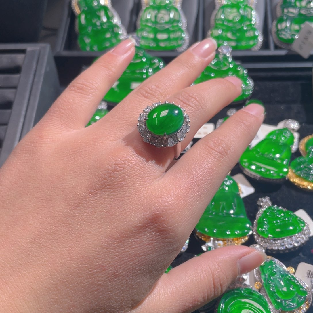 翡翠吊坠(不含链)未镶嵌