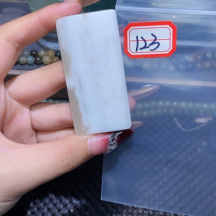 和田玉和田玉边角料随机发未镶嵌